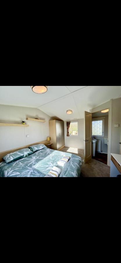 Tarka Holiday Park Ashford  Exterior photo